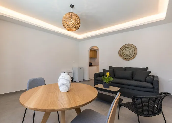 Lägenhet Nostos Kamári