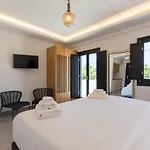 شقة Nostos