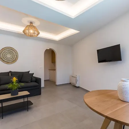 Apartment Nostos Kamari (Santorini)